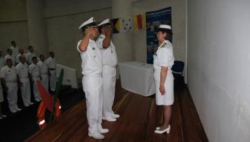 <i>Ceremonia militar presidida por la Señora Capitán de Navío Nesmes Rocío Laverde, Asesora de Dimar. </i>