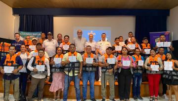 Nuevos Motoristas de Embarcación Fluvial Menor en Leticia: Dimar