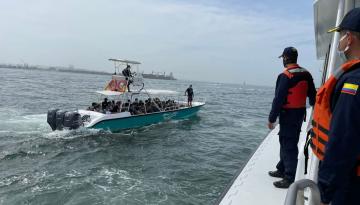 Dimar acompaña a los colombianos garantizando una temporada vacacional segura en las zonas costeras del país