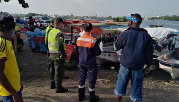 Dirección General Marítima adelanta acercamientos con pescadores de Bazurto, en Cartagena