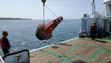 Dirección General Marítima realiza mantenimiento a faros y boyas en Islas del Rosario, en Cartagena 