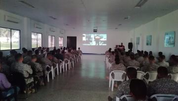 Dimar realiza charla sobre control fluvial a autoridades de Puerto Leguízamo