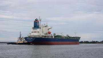 Dimar recibió a la embarcación con mayores dimensiones que ha ingresado al puerto de Tumaco
