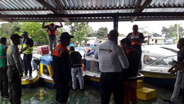 Dimar y autoridades de Leticia realizan controles de seguridad en la navegación fluvial