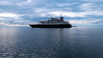 Guapi y Bahía Solano reciben con éxito a turistas del segundo crucero internacional que arriba al Chocó