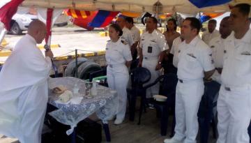 Integrantes de SEMAB asisten a la misa en acción de gracias por el aniversario número 23 de la institución. 