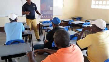 Dimar adelanta campaña de formalización de la labor del gremio marítimo en Guapi
