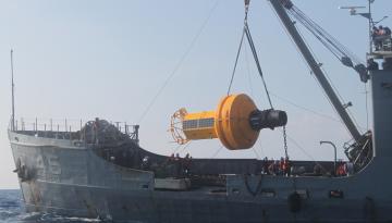 ARC San Andrés ship anchoring metoceanic buoy.