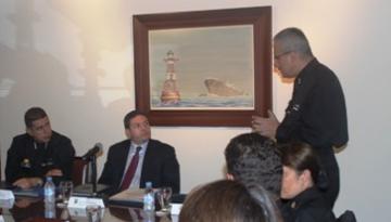 Ministro de Defensa en Dimar